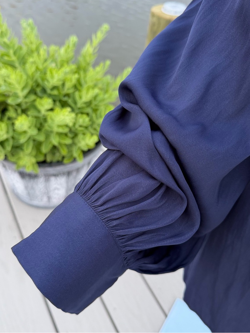 Lilly Pulitzer Navy Blue Puff Sleeve Blouse - Picture 6 of 9